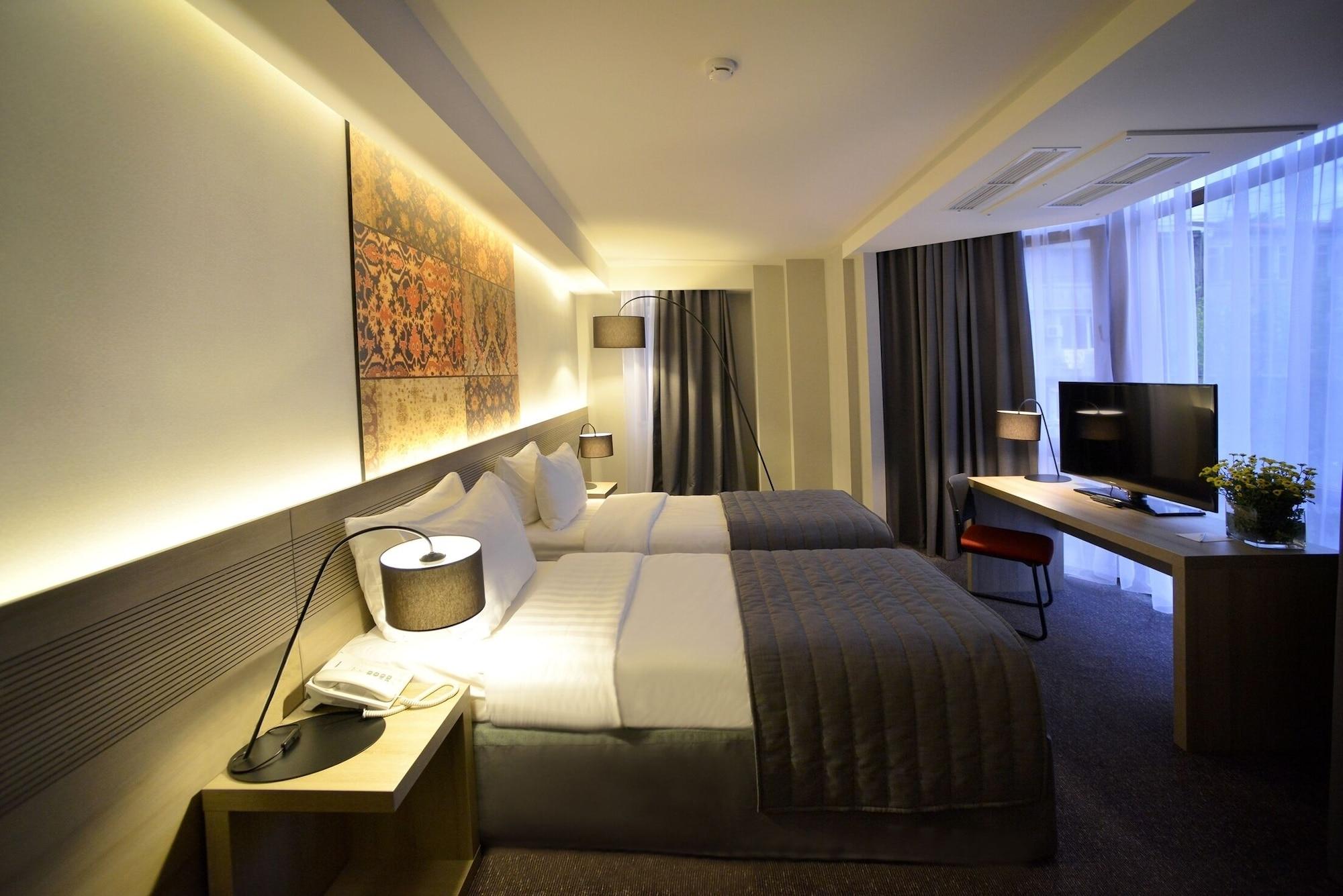 Republica 4* Yerevan