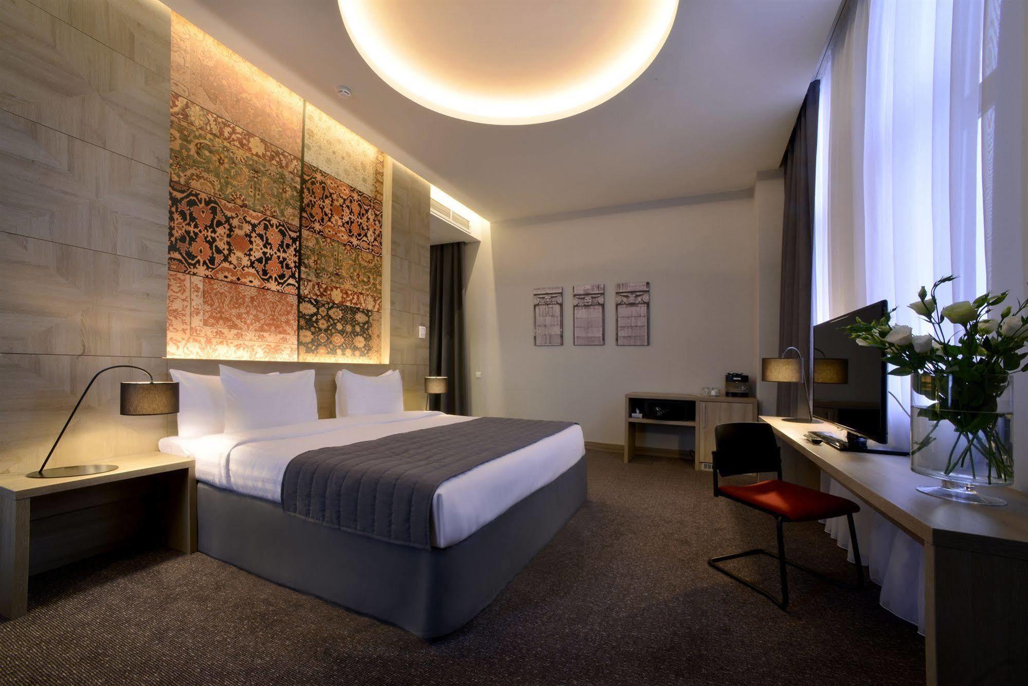 Republica 4* Yerevan