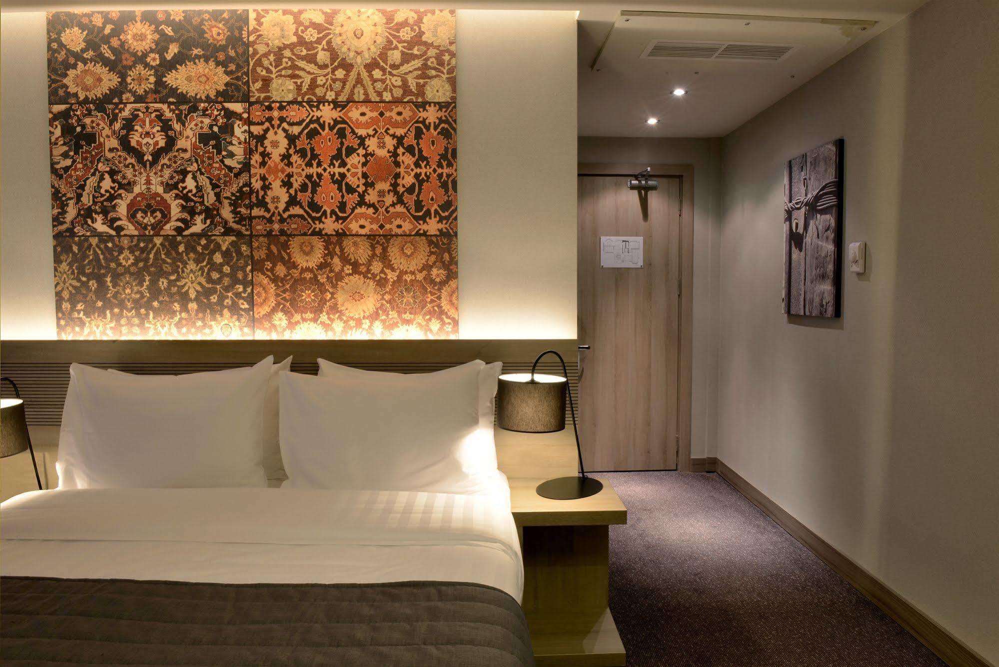 Republica 4* Yerevan
